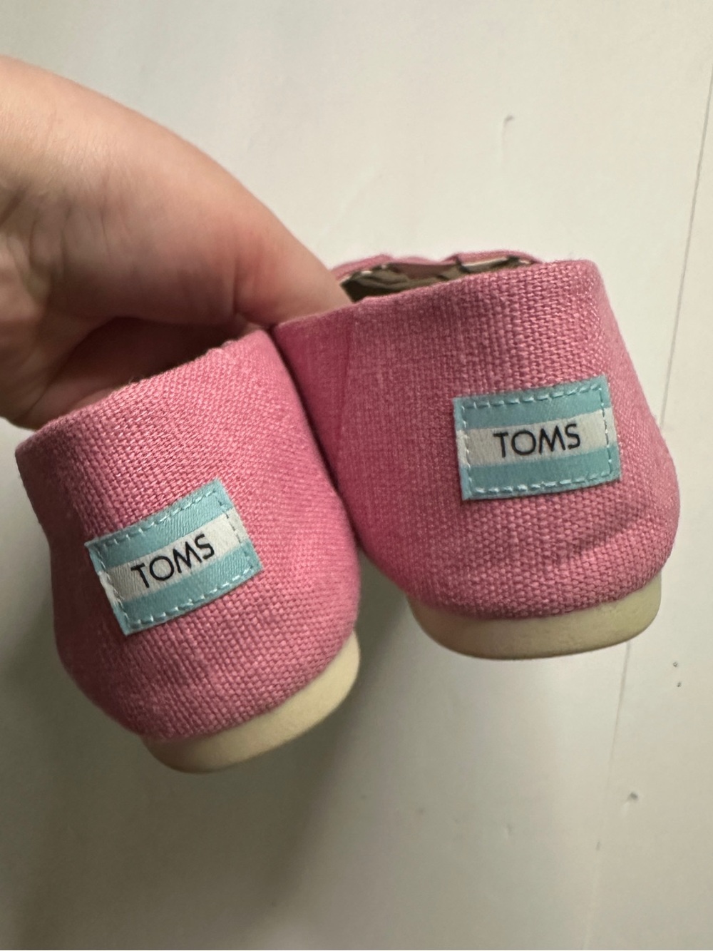 TOMS Women's Slip-On Canvas Shoes in Pink Size 9 - Picture 2 of 8
